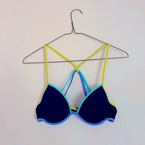Victoria’s Secret Bikini Top 34B
